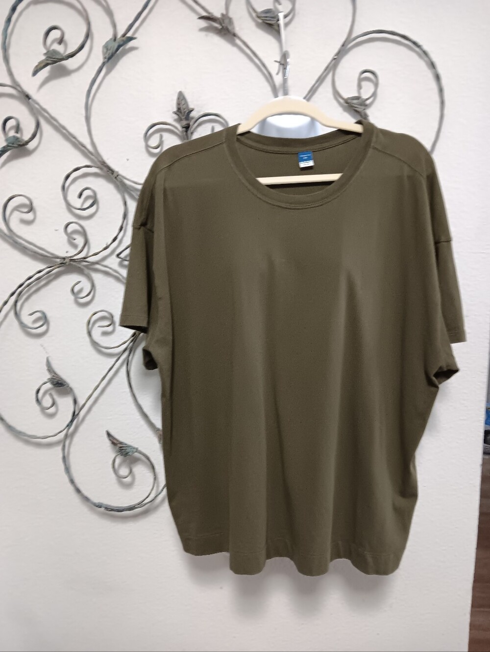 OLD NAVY Vintage olive green cotton tee, XXL